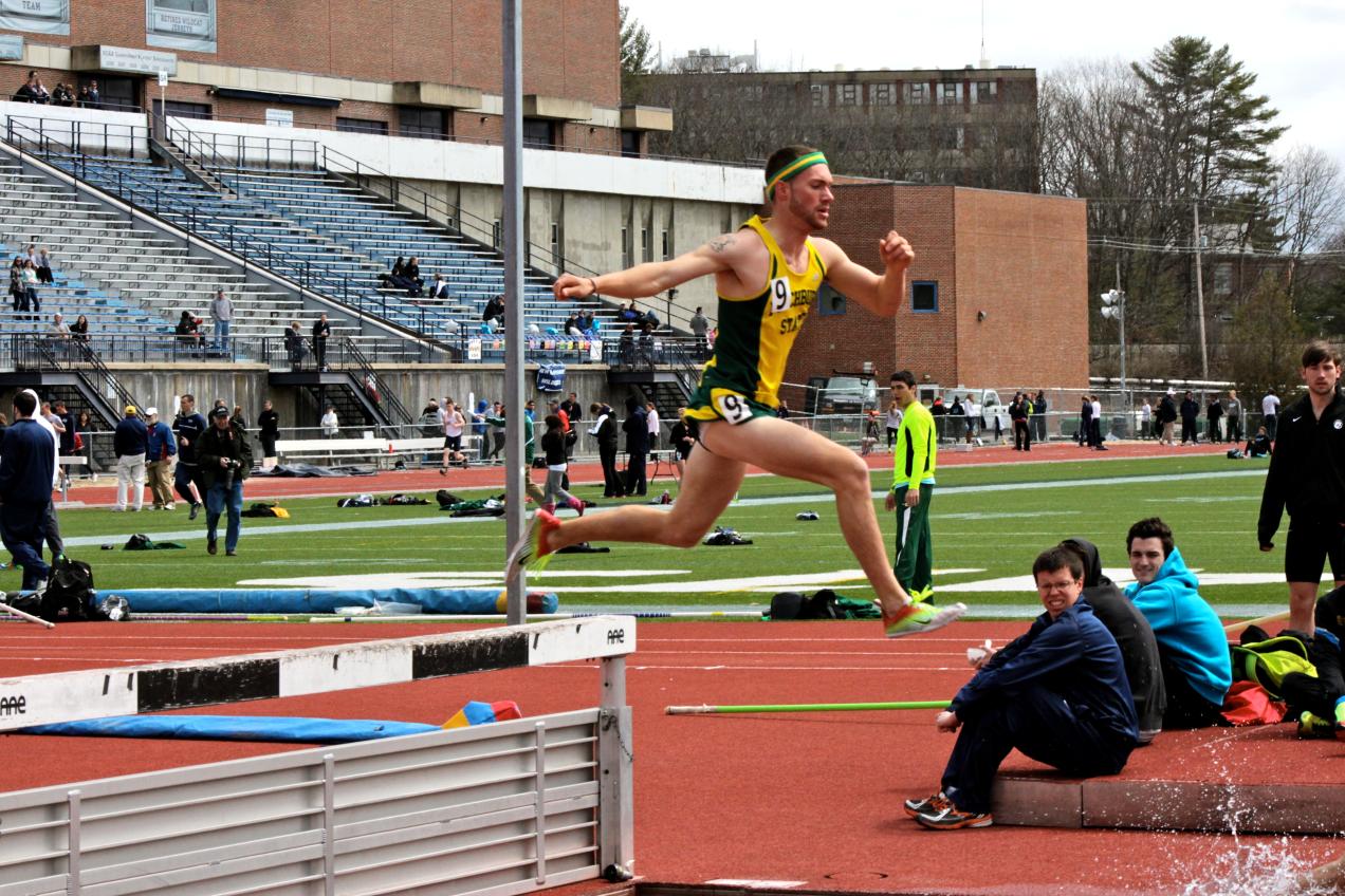 Fitchburg State Soars at DIII New England Championships