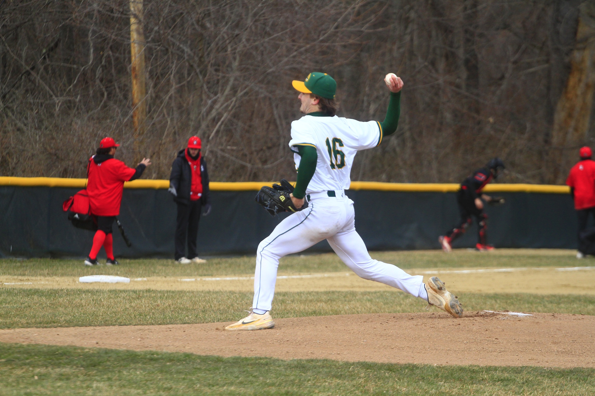 Baseball Wins in Season Opener Against Anna Maria