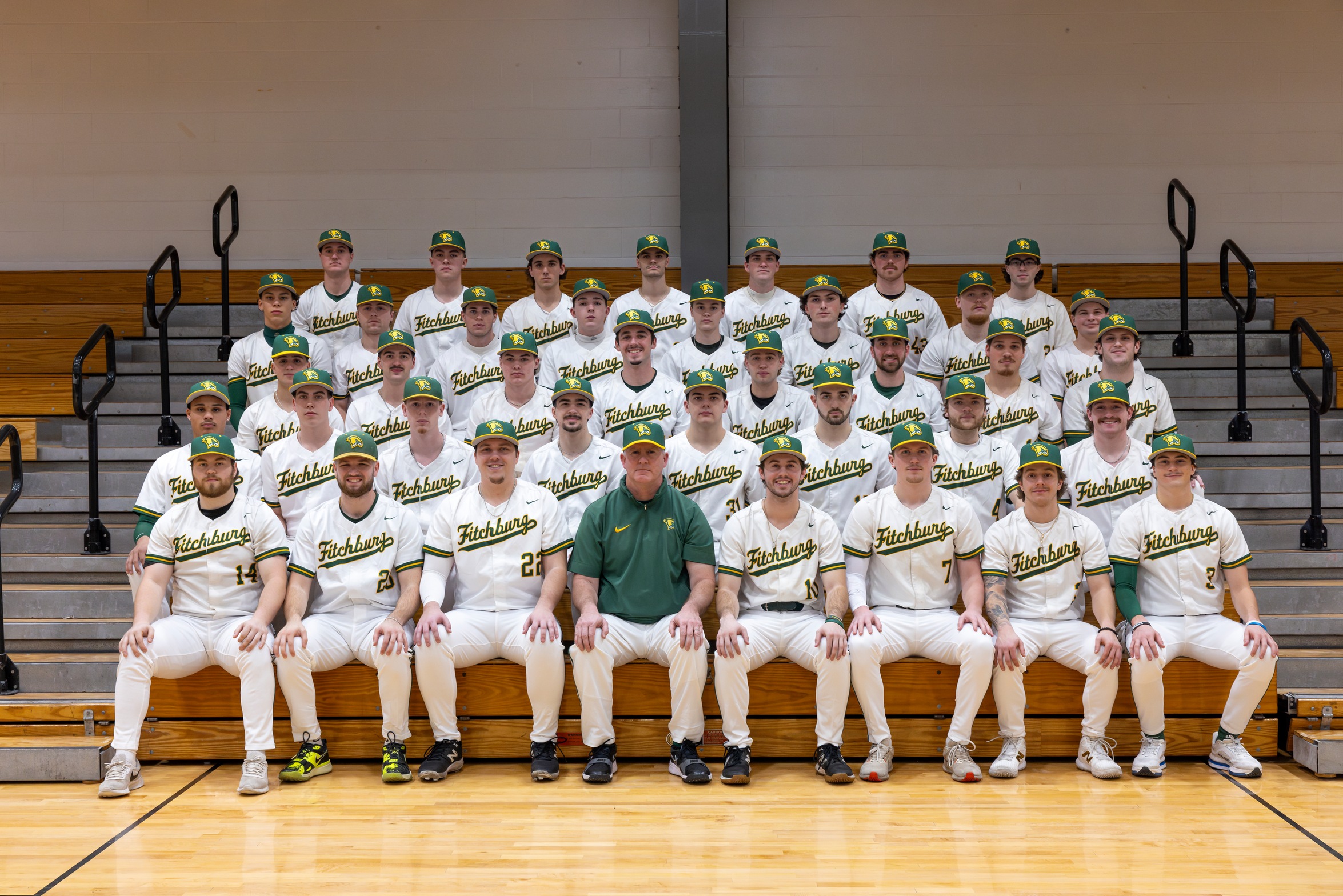 Baseball Edged By Bulldogs In Extra Innings