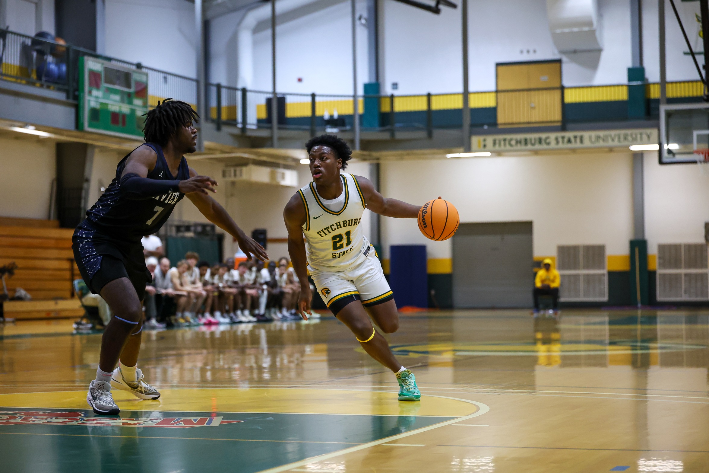 Men's Basketball Defeats Raiders In 2025-26 Season Opener