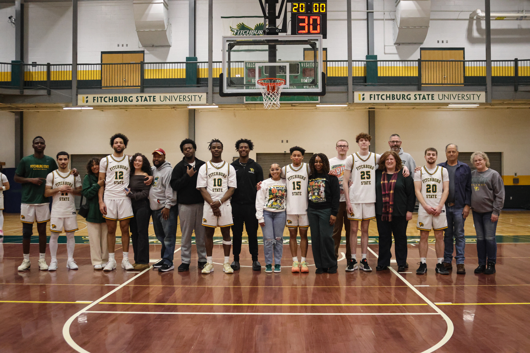 Men&rsquo;s Basketball Clips AMCATS On Senior Day