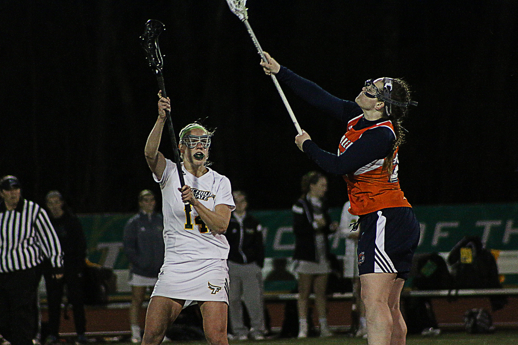 Fitchburg State Sails Past Salem State, 19-5