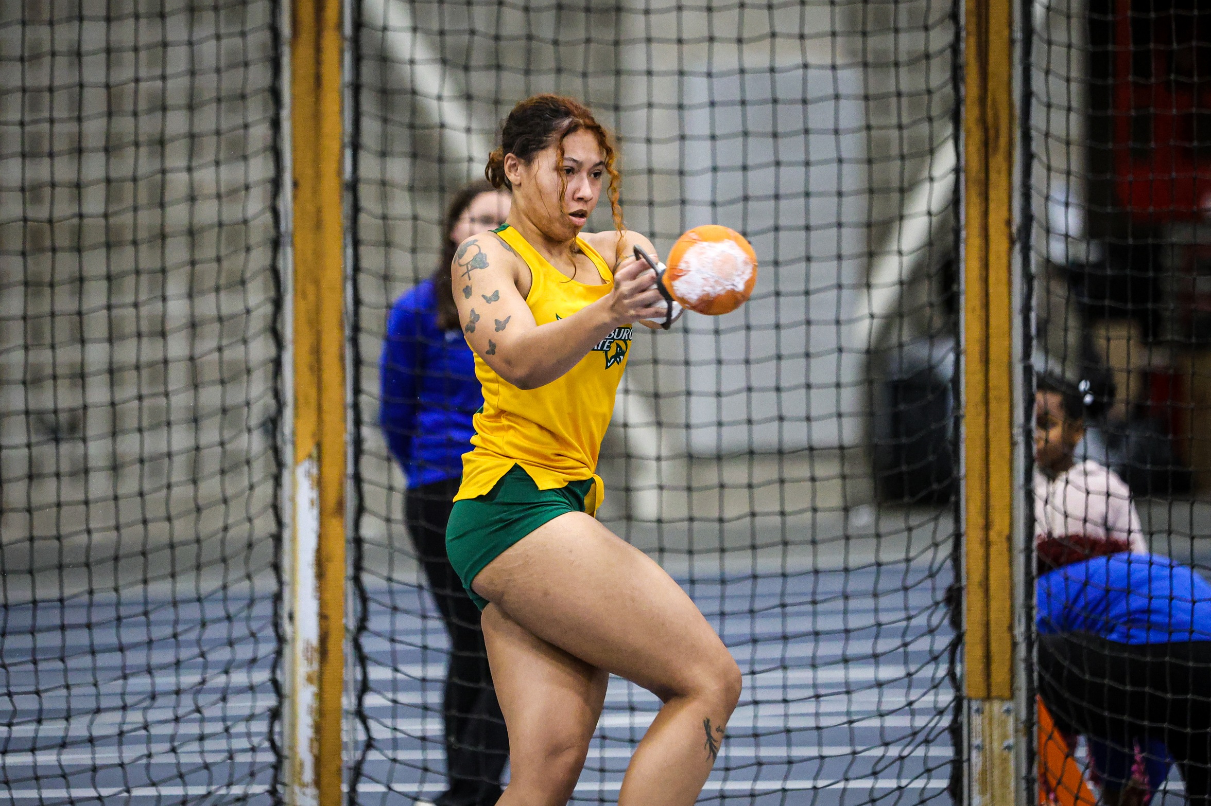 Women's Indoor Track Excels At Bates "Fresh" Tune Up